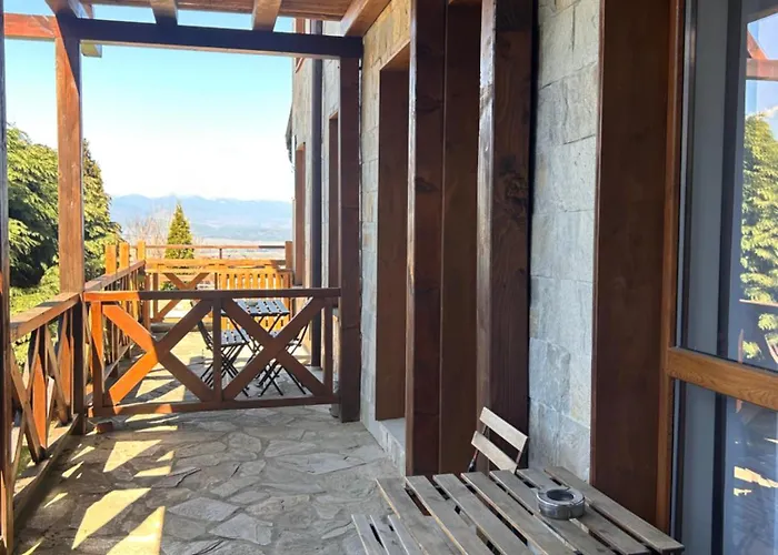 B7 Luxury In Life بانسكو