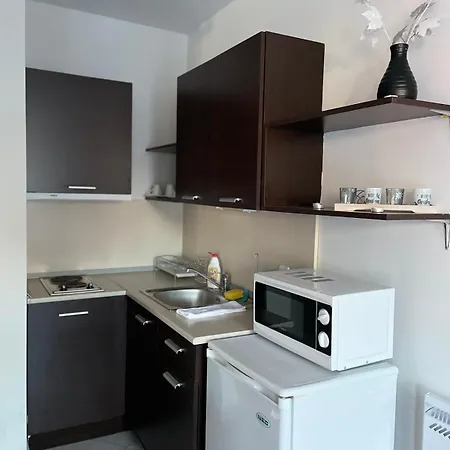 Apartment студио в Life B7